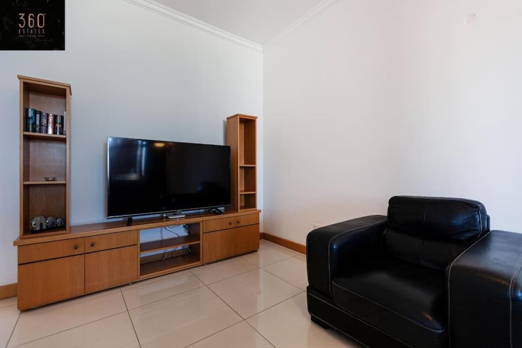 Comfortable Penthouse, Served With Lift, Wifi & Ac By 360 Estates Gzira Esterno foto